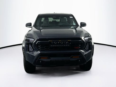Used 2025 Toyota Tacoma TRD Off-Road AWD/4WD image 2