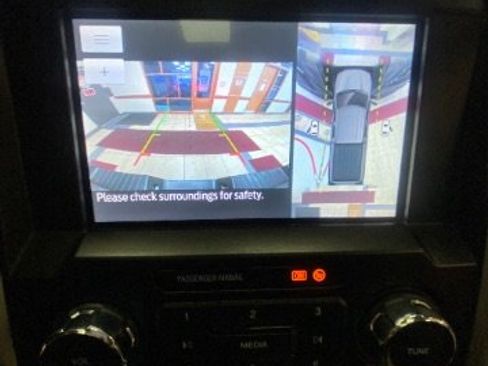 Used 2021 Ford F250 Lariat image 41