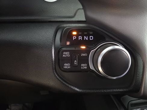Used 2019 RAM 1500 Big Horn AWD/4WD image 19