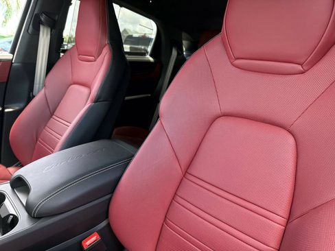 Used 2024 Porsche Cayenne Turbo GT AWD/4WD image 22