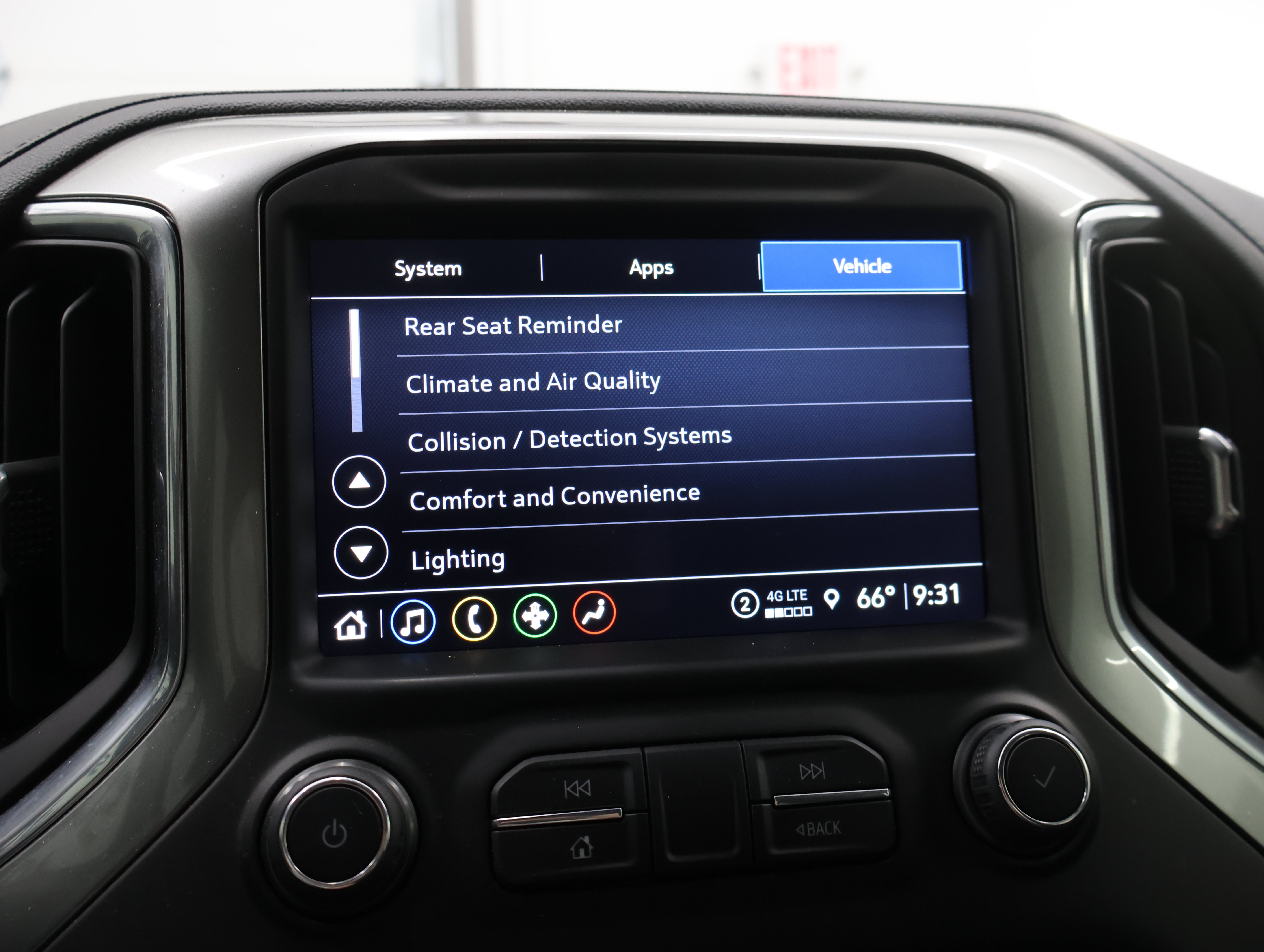 Used 2021 Chevrolet Silverado 2500 LT w/ Midnight Edition AWD/4WD image 60