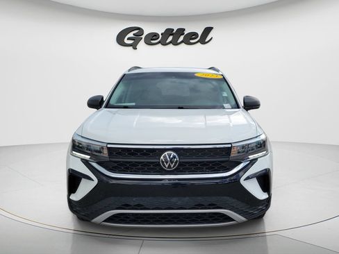 Used 2023 Volkswagen Taos S FWD image 2