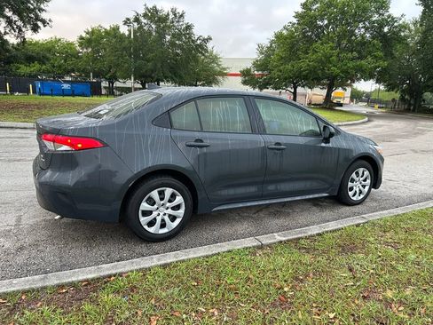Used 2025 Toyota Corolla LE image 5