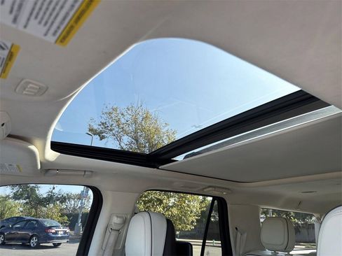 Used 2021 Lincoln Navigator L Black Label w/ Cargo Convenience Package image 6