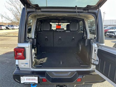 Used 2023 Jeep Wrangler Unlimited Sahara image 14