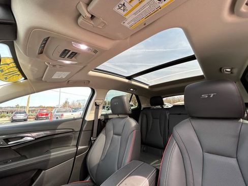 Certified 2023 Buick Envision Essence w/ Sport Touring Package AWD/4WD image 35