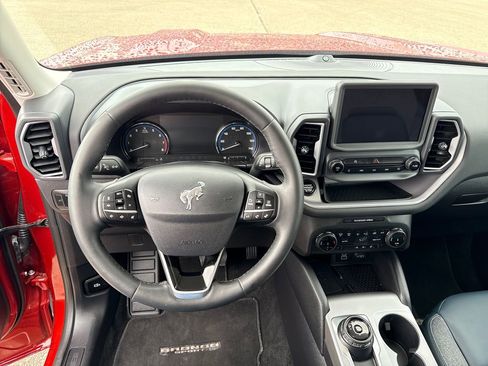 Used 2024 Ford Bronco Sport Outer Banks w/ Tech Package AWD/4WD image 13