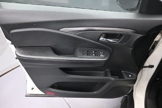 Used 2017 Honda Ridgeline RTL image 21