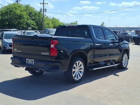 Used 2021 Chevrolet Silverado 1500 High Country w/ Technology Package AWD/4WD image 5