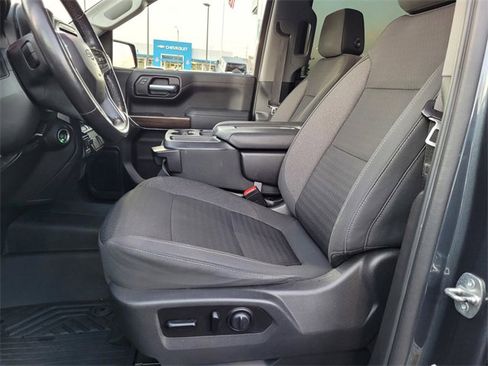 Used 2021 Chevrolet Silverado 1500 RST image 16