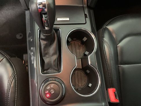 Used 2019 Ford Explorer XLT w/ Equipment Group 202A image 25