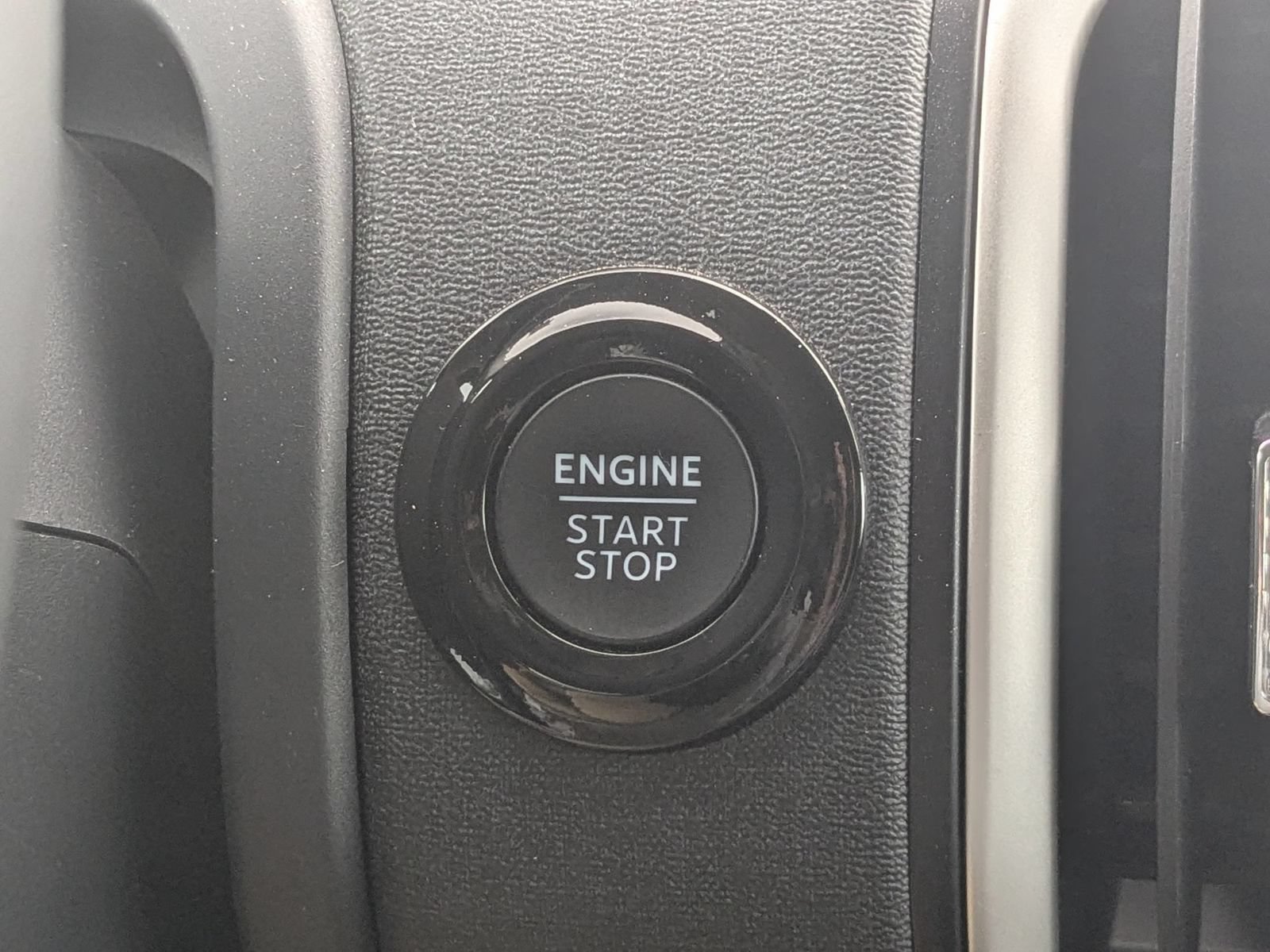 Used 2025 Ford Expedition Active RWD image 28