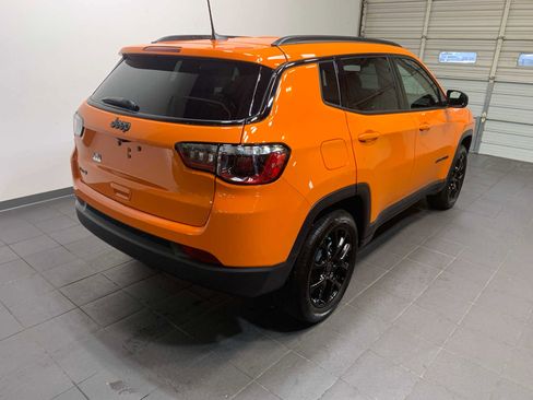 New 2026 Jeep Compass Latitude image 3