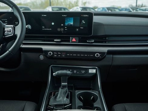 New 2026 Kia Carnival SX FWD image 18