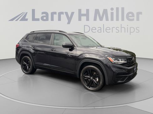 Used 2023 Volkswagen Atlas SEL R-Line AWD/4WD image 7