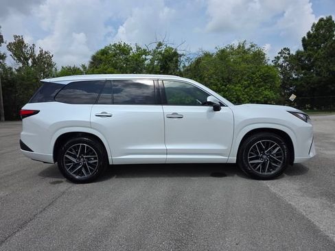 Used 2025 Lexus TX 350 AWD image 2
