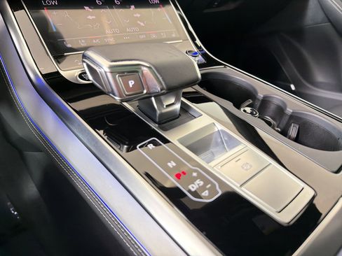 Used 2024 Audi Q7 3.0T Prestige image 16