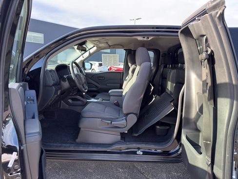 Certified 2022 Nissan Frontier S w/ Technology Package image 31