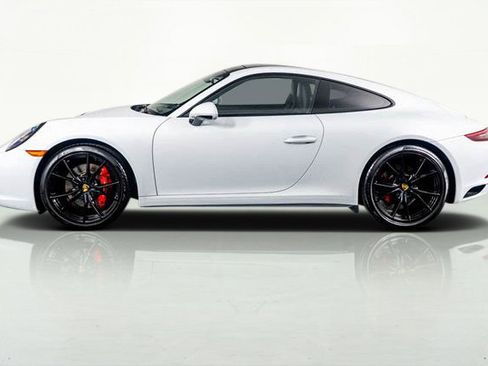 Used 2019 Porsche 911 Carrera 4S AWD/4WD image 16