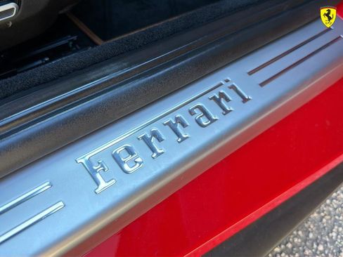 Used 2019 Ferrari Portofino image 35