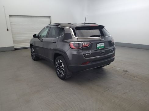 Used 2022 Jeep Compass Limited AWD/4WD image 5