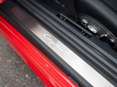 New 2025 Porsche 718 Cayman image 13