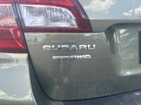 Used 2018 Subaru Outback 2.5i Limited AWD/4WD image 4