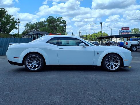 Used 2023 Dodge Challenger SRT Hellcat RWD image 29