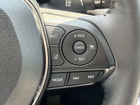 Used 2025 Toyota RAV4 XLE Premium AWD/4WD image 29