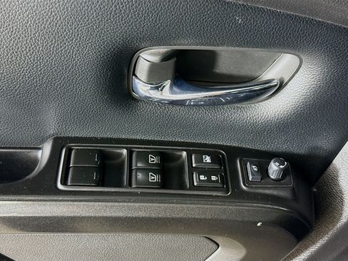 Used 2020 Nissan Titan PRO-4X w/ Pro-4x Convenience Package AWD/4WD image 21