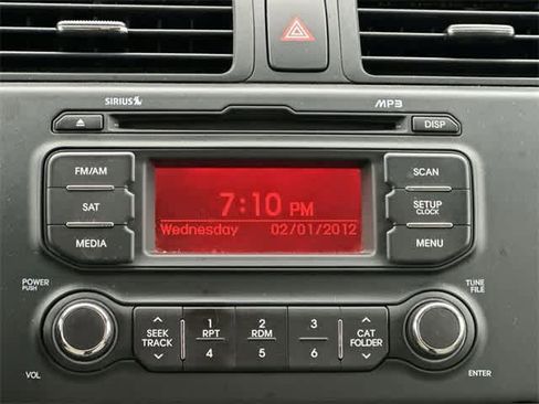 Used 2013 Kia Rio LX w/ PWR Pkg image 10