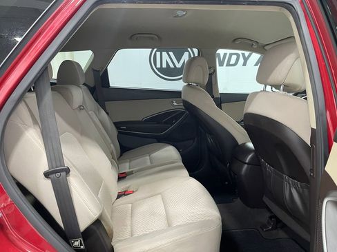 Used 2017 Hyundai Santa Fe SE image 30