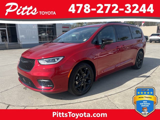 Used 2025 Chrysler Pacifica Limited FWD image 1