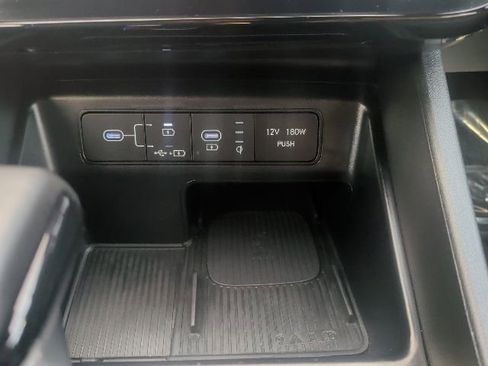 Used 2025 Hyundai Santa Cruz Limited image 22