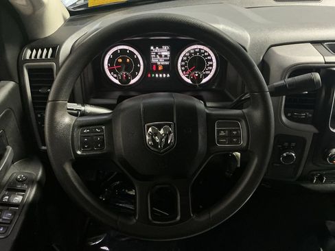 Used 2018 RAM 2500 Tradesman w/ Chrome Appearance Group AWD/4WD image 17