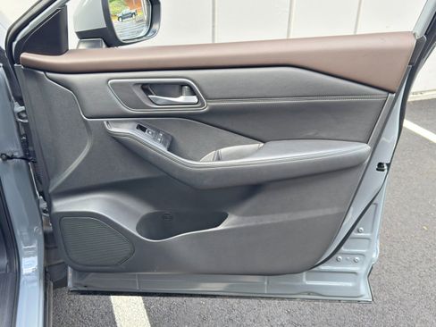 Used 2021 Nissan Rogue SL FWD image 39