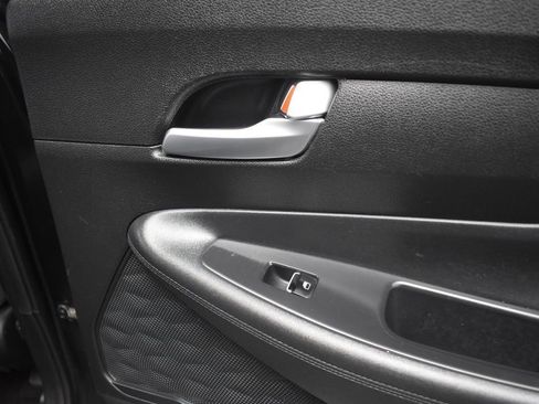 Used 2019 Hyundai Santa Fe SE image 19