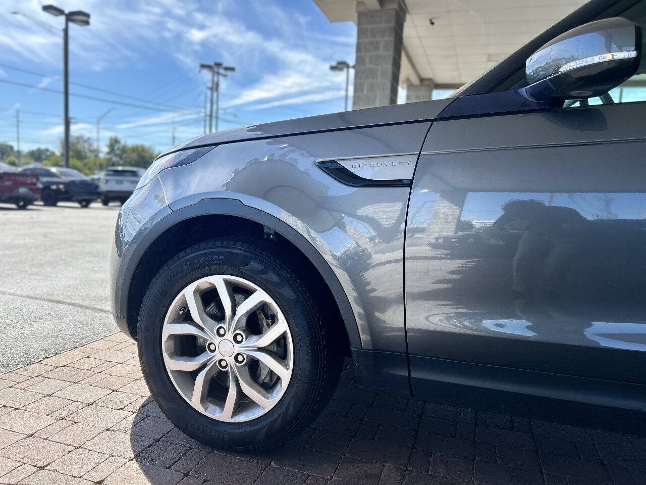 Used 2018 Land Rover Discovery SE AWD/4WD image 7