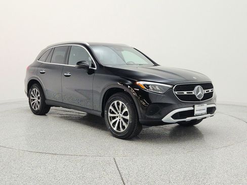 Certified 2026 Mercedes-Benz GLC 300 image 3