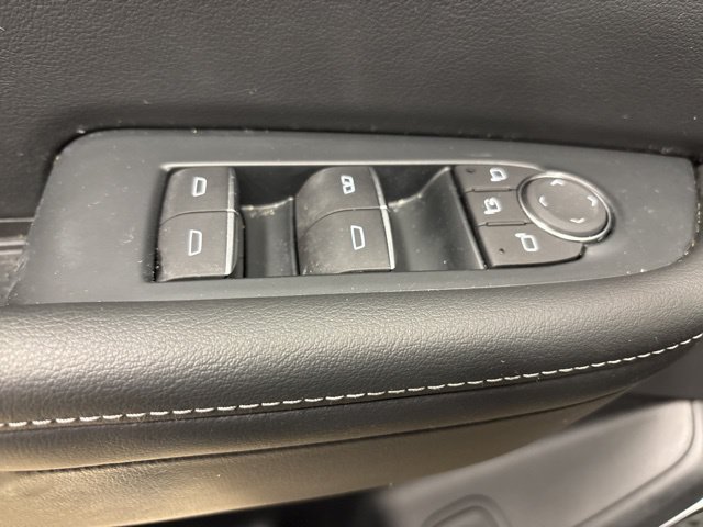 Used 2025 Buick Enclave Avenir w/ Super Cruise Package AWD/4WD image 43