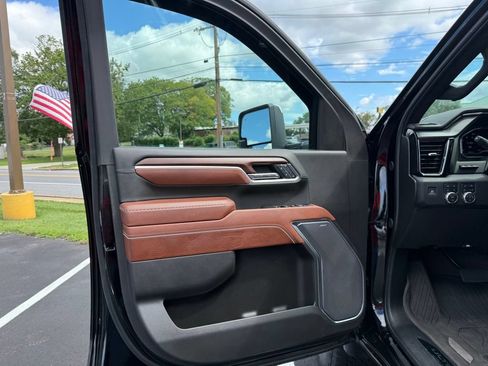 Used 2025 GMC Sierra 2500 Denali Ultimate AWD/4WD image 21