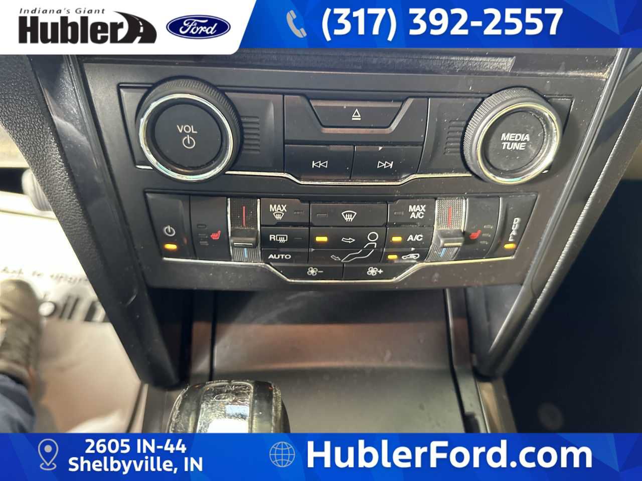 Used 2017 Ford Explorer XLT w/ Equipment Group 202A FWD image 20