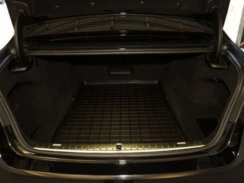 Used 2022 BMW 750i xDrive w/ Executive Package image 34