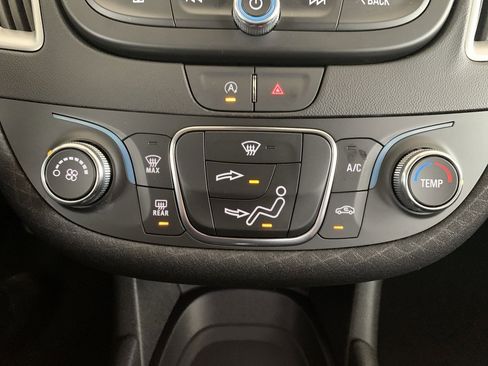 Certified 2022 Chevrolet Malibu LS image 12