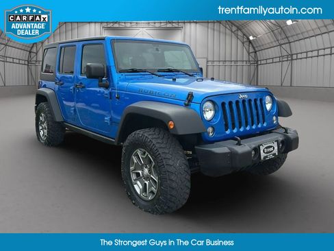 Used 2015 Jeep Wrangler Unlimited Rubicon w/ Connectivity Group image 12