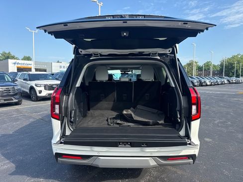 Used 2026 Ford Expedition Max Platinum AWD/4WD image 13