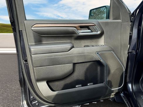 Used 2022 Chevrolet Silverado 1500 RST w/ Protection Package image 13