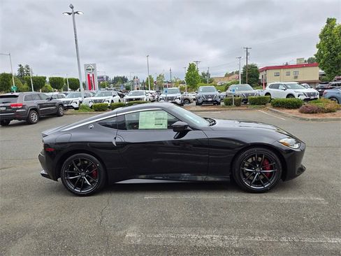 New 2025 Nissan Z Performance w/ Floor Mat Package image 4