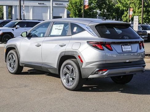New 2026 Hyundai Tucson Blue SE image 2