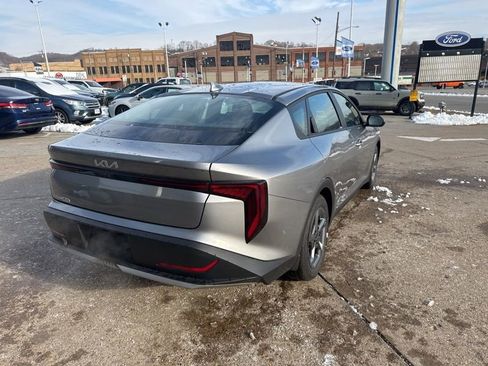 New 2025 Kia K4 LXS image 7
